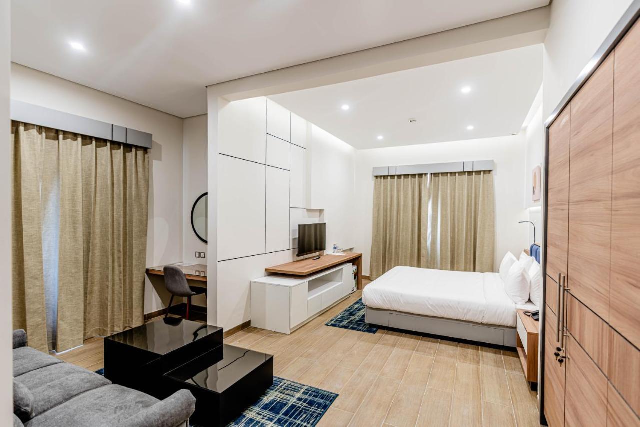Resivation Hotel Dubai Exterior foto