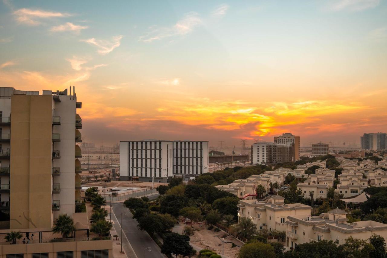 Resivation Hotel Dubai Exterior foto