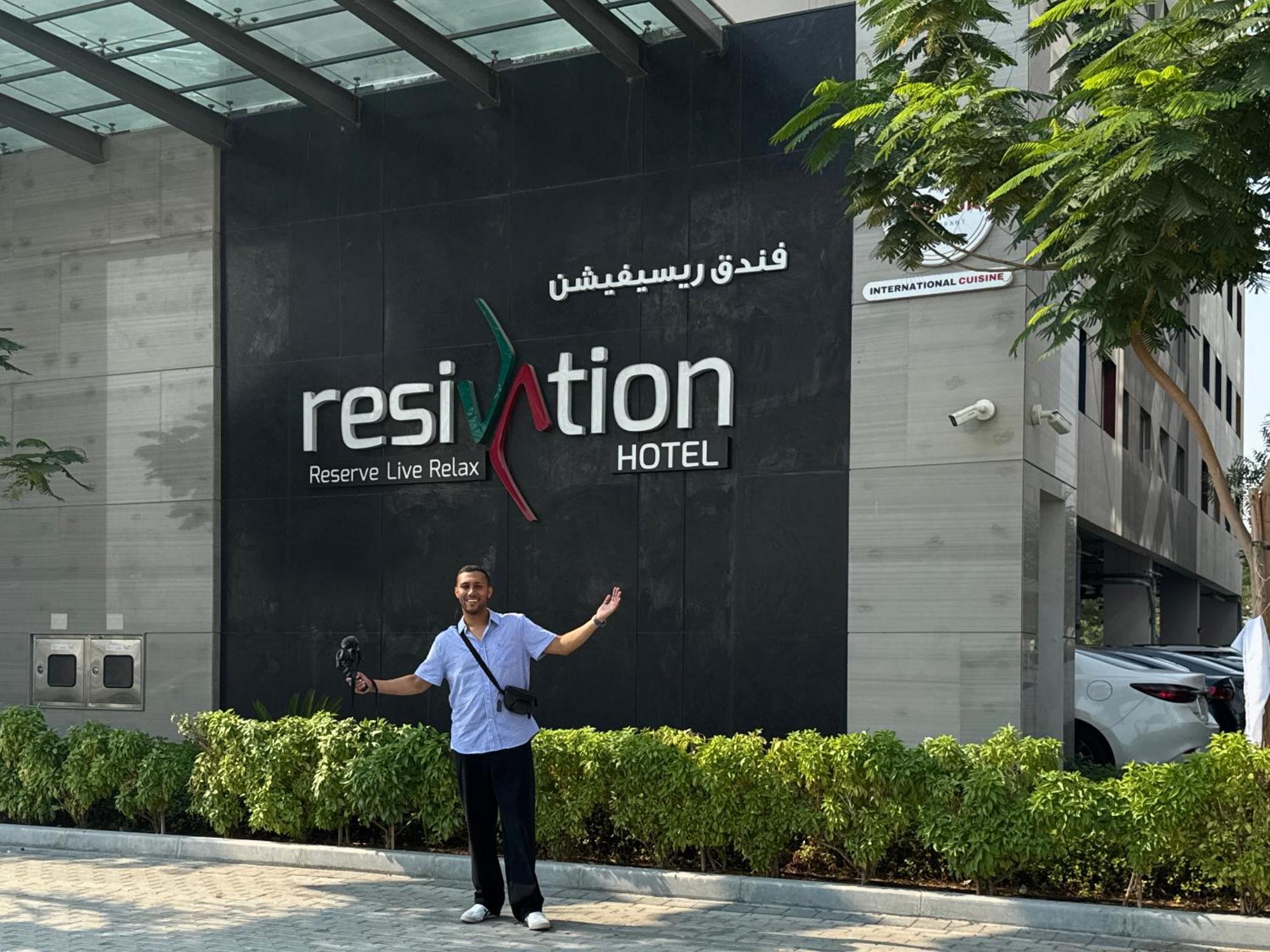 Resivation Hotel Dubai Exterior foto